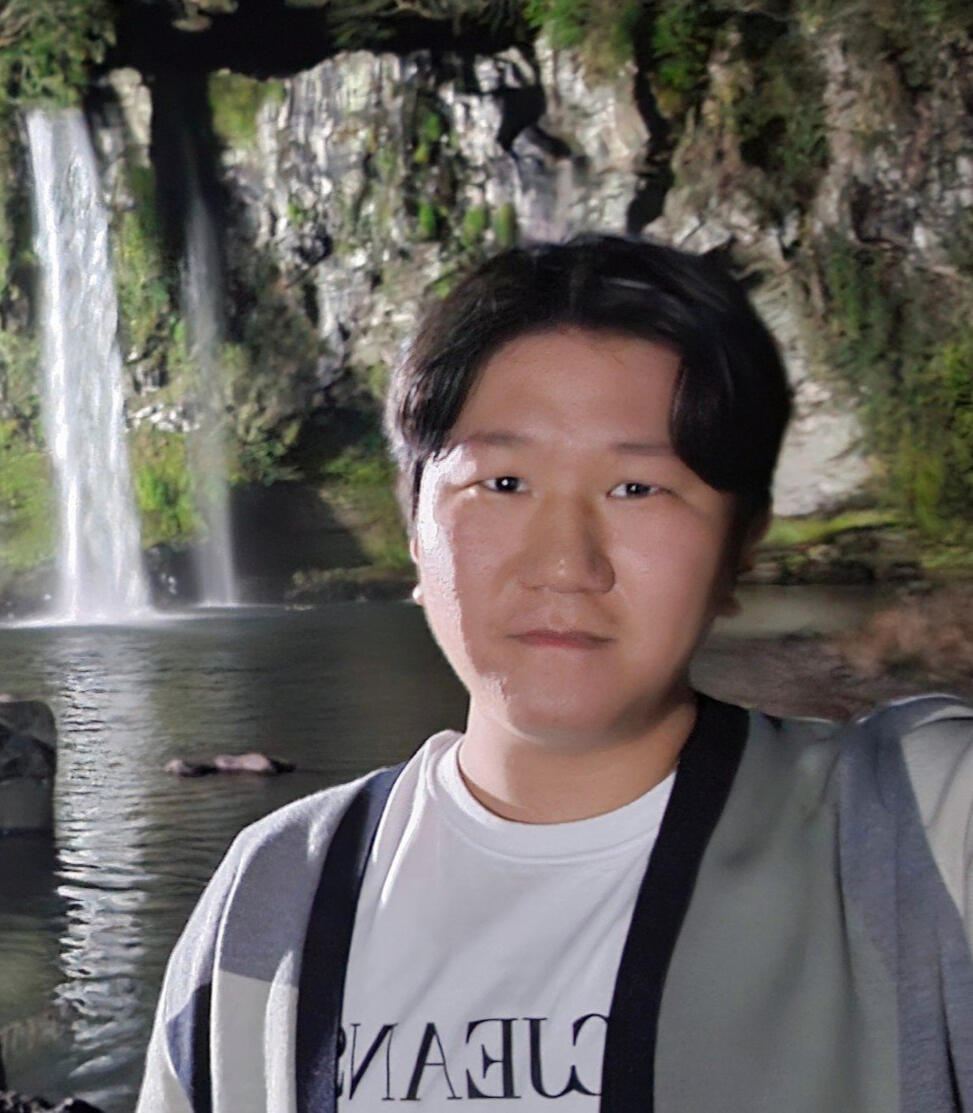A photo of Gim Jio